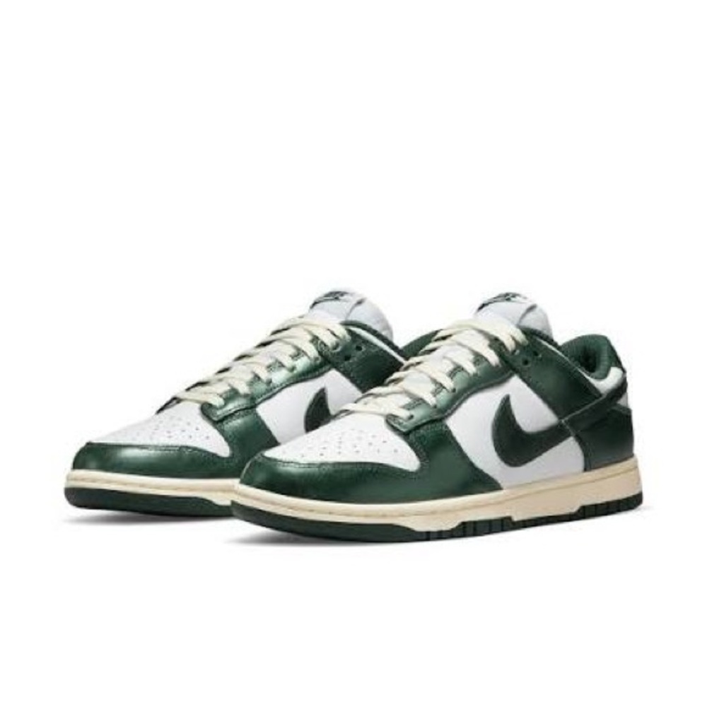 Nike low dunk Vintage green size 39
